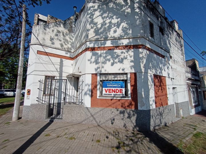 CHICLANA  797 -  ESQUINA  -  OPORTUNIDAD --