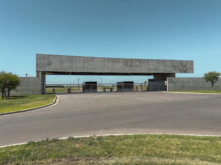 VIDA CLUB DE CAMPO  -  LOTE  60  -  FUNES  -